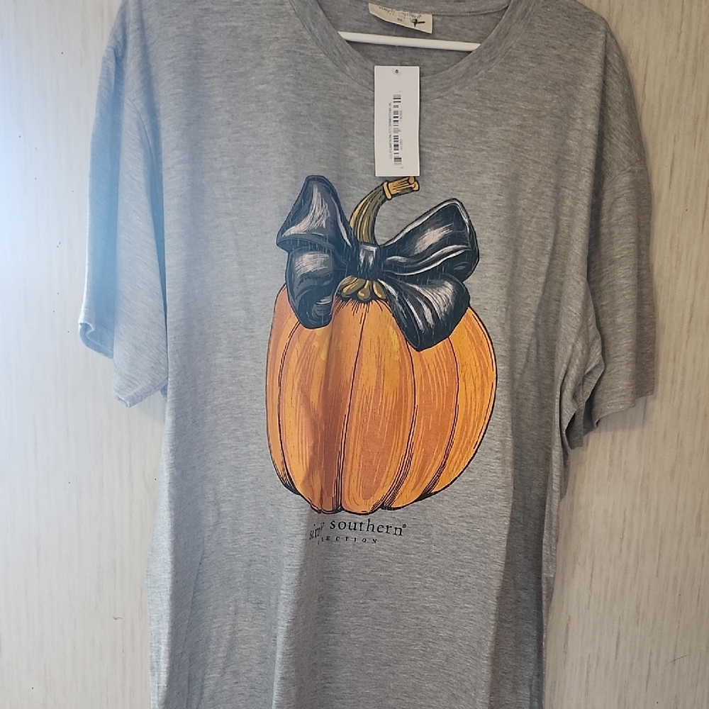 Gray Pumpkin Graphic tee